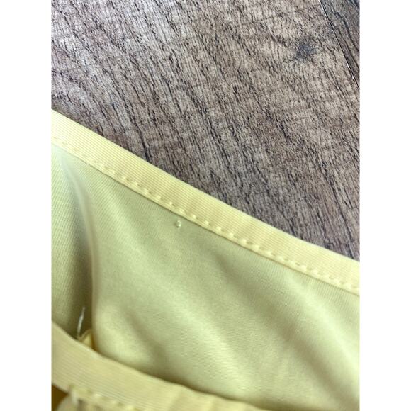 Y2K Inspired Butter Yellow Lacey Feminine Babydoll Tank Sz M - Picture 8 of 8